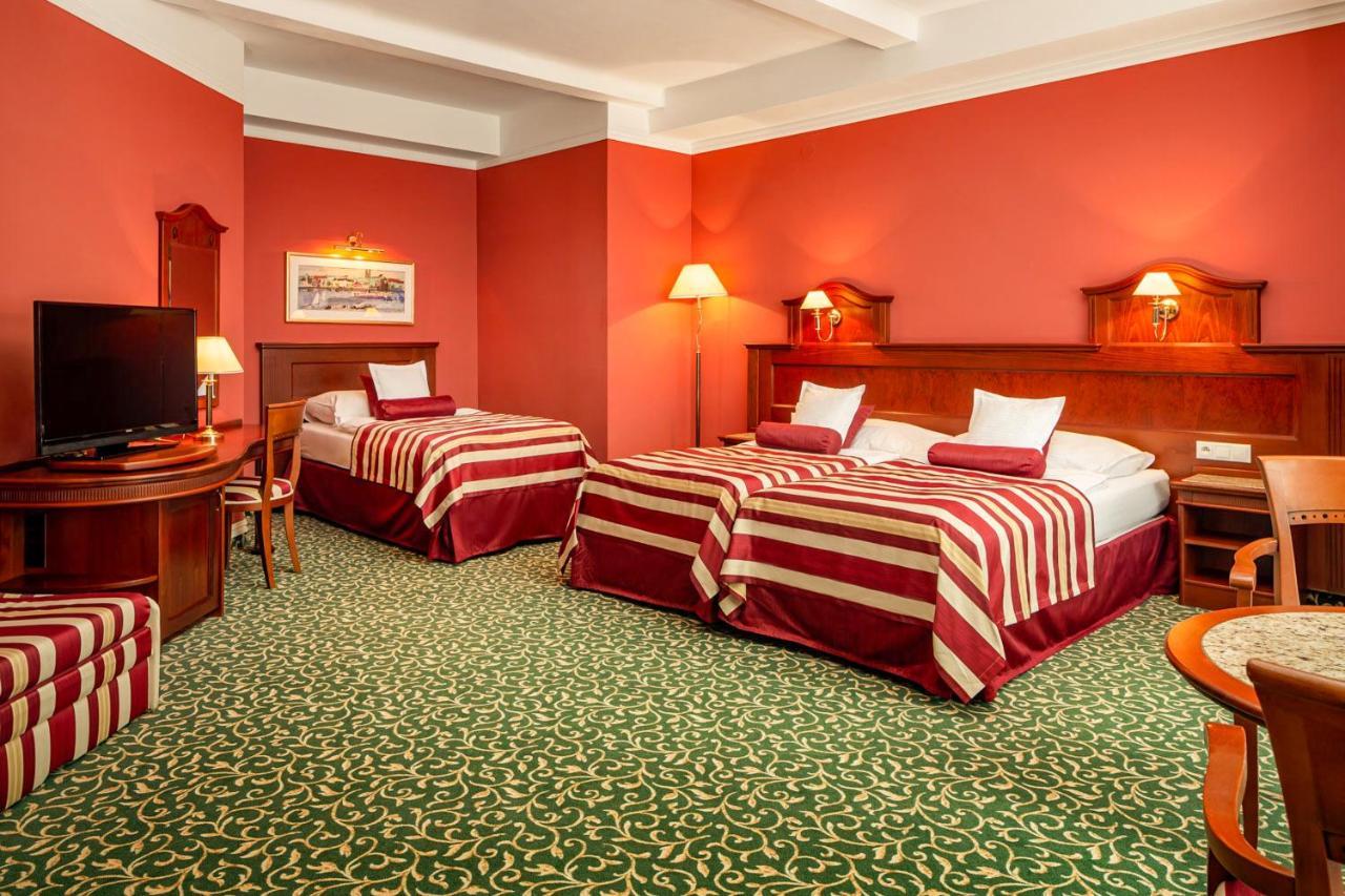 Imperial Hotel 5*