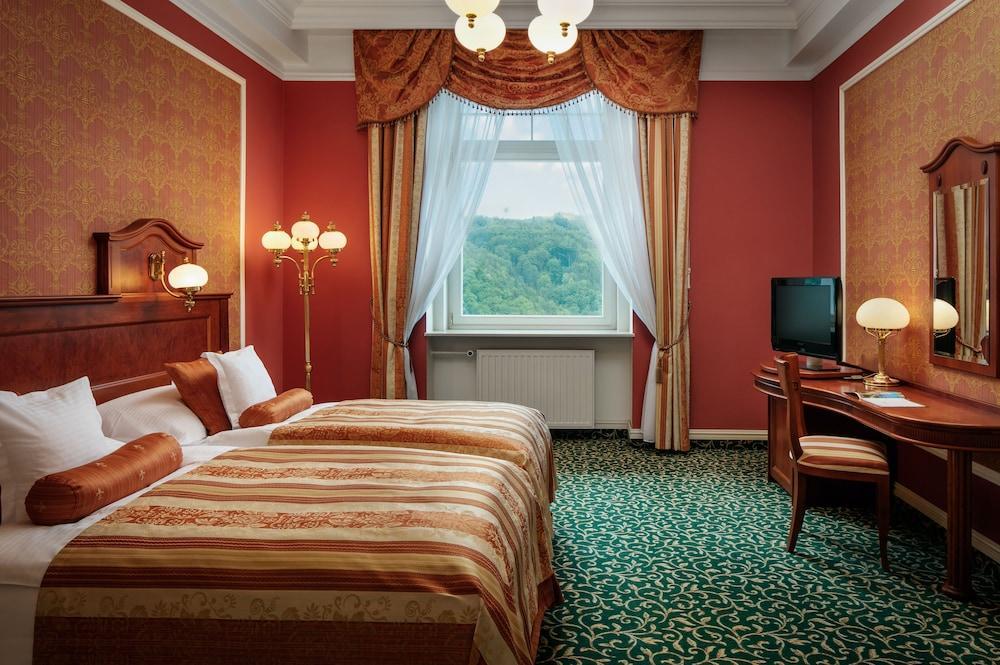 Imperial Hotel 5*